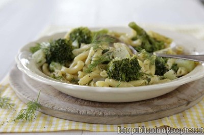 Pasta amb colinap i bròquil