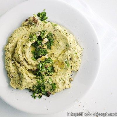 Recepta de cuina de Pasta de cigró per untar pa torrat