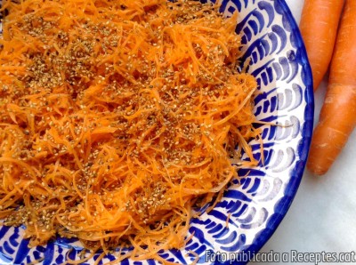 Recepta de cuina de Amanida de pastanaga amb taronja