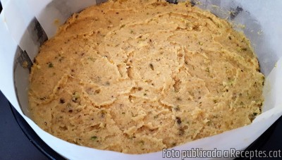 Recepta de cuina de Pastis de festucs i semolina amb aigua de roses