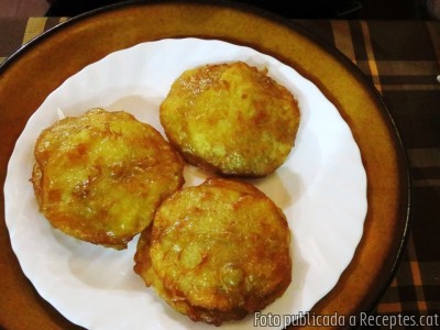 Recepta de cuina de Patates farcides de carn