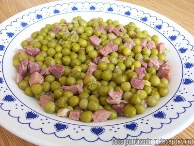 Recepta de cuina de Saltejat de pesolets a la jardinera