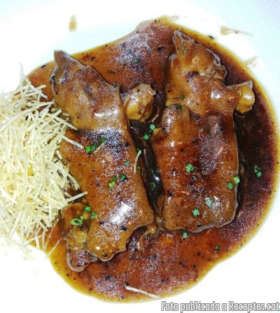 Recepta de cuina de Peus de porc amb tòfones de Morella