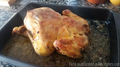 Recepta de cuina de Pollastre al forn amb llimona i romaní
