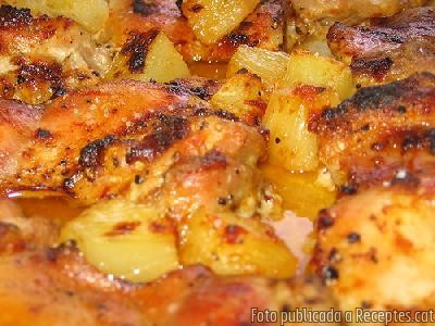 Pollastre amb suc de pinya
