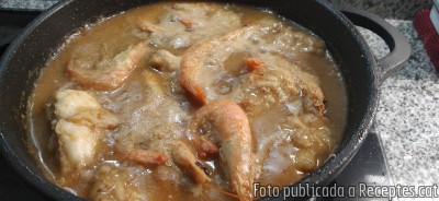 Recepta de cuina de Rap i llagostins amb avellana de Reus