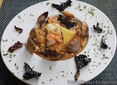 Recepta de cuina de Risotto de bolets, gambes i cloïsses