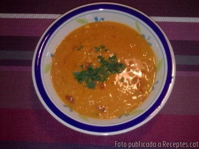 Recepta de cuina de Sopa de llenties vermelles amb coco