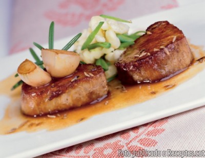 Recepta de cuina de Medallons de Filet de Porc amb Salsa de Cervesa (Cuinats a baixa temperetura)