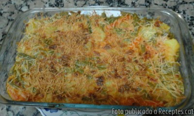 Sofregit de bajoques, patata i pastanaga gratinat al forn