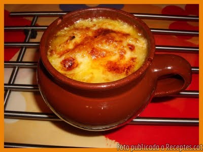 Recepta de cuina de Sopa de  ceba gratinada