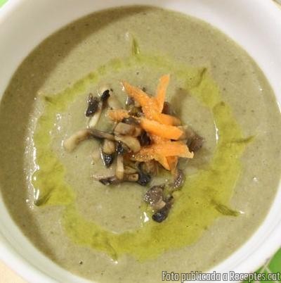 Recepta de cuina de Sopa de bolets variats