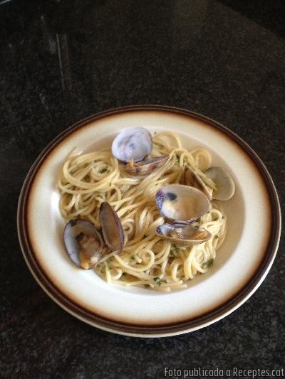 Recepta de cuina de Espaguetis amb cloïsses