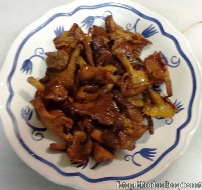 Recepta de cuina de Suquet de rap amb rossinyols de Collsacreu Arenys de Munt (Maresme)