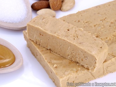 Recepta de cuina de Torró d'ametlla tradicional