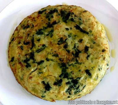 Recepta de cuina de Truita d’espinacs frescos amb patata i una mica de ceba