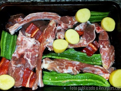 Recepta de cuina de Xai al forn amb pebrots i patates
