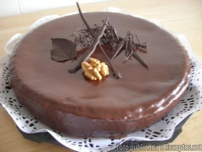 Pastís de Xocolata i Anous