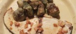 Peix espasa amb vinagreta d'alls i mini cors de carxofa