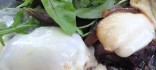 Medallonets de cua de bou desossada  amb  patata trufada i mozzarella fumada