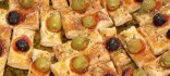 Pizzetes de tomàquet i olives