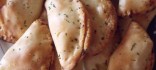 Crestes de truita de patates i ceba
