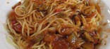 Espaguetis amb musclos a la marinera i la seva salsa