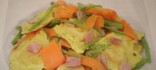 Raviolis con jamón,zanahorias y judías