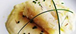 Bacallà confitat amb salsa de safrà