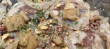 Carpaccio de peus de porc amb botifarra negra i ceps