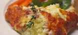 Coca de patata amb cansalada i formatge gratinat