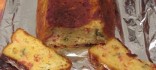 Pastís de tomaquet, mozzarella i alfàbrega
