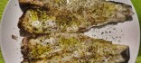 Llobarro fresc al microones amb espècies i herbes aromàtiques