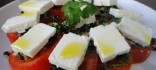 Amanida de tomàquet amb formatge feta